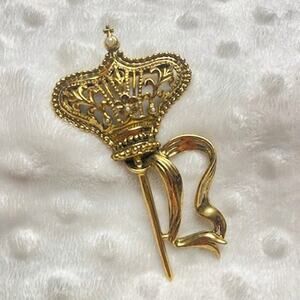 Vintage Gold Plated Diadem Crown, Ribbons, Cultured Pearl Accent Brooch (1940s)